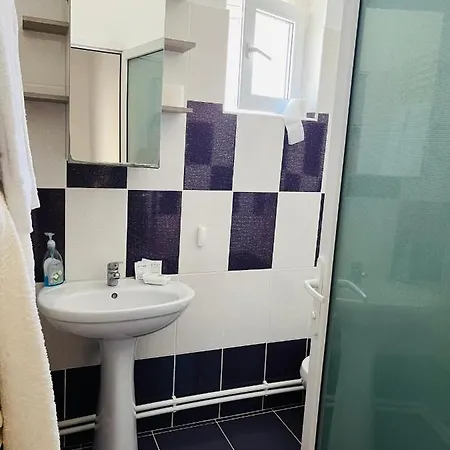 Apartment De Lux *